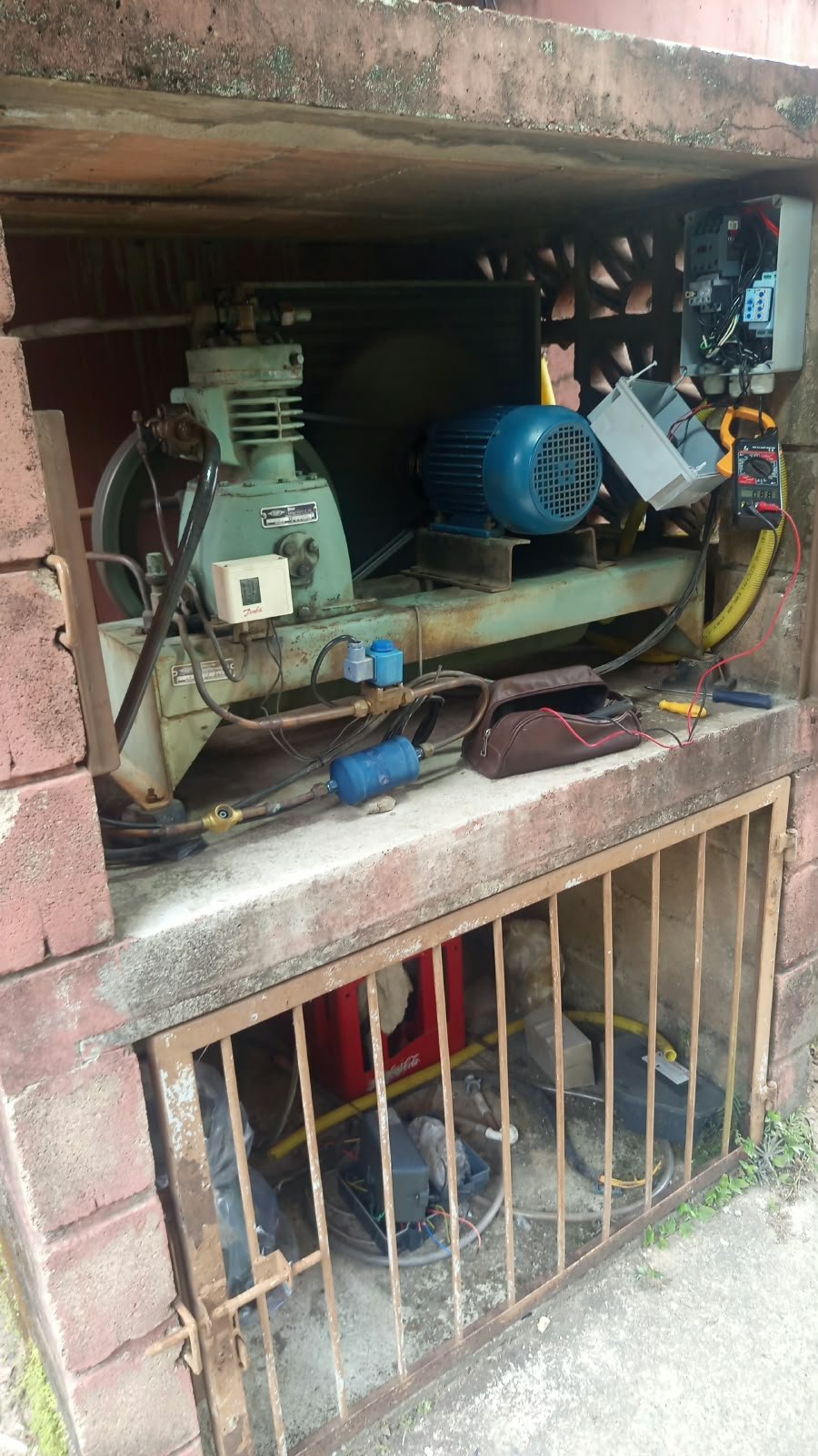 Reparo compressor refrigeração industrial